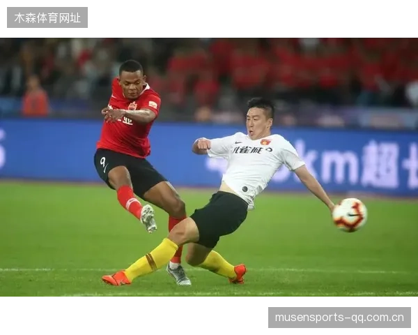 深圳队加快控球节奏，比赛执行力明显改善